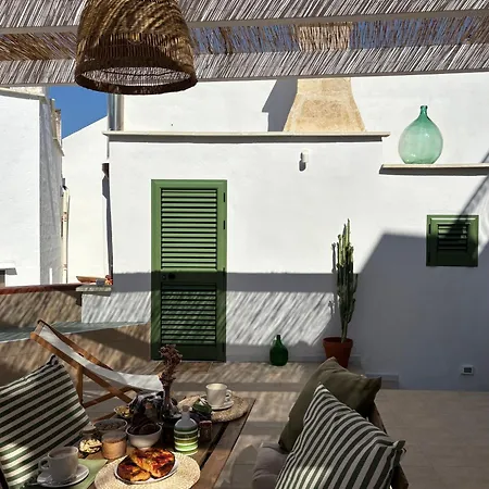 فندق مبيت وإفطار Casa Uliva كاستلانيتا